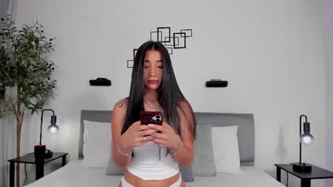 Hanna Os online show from 28, 6, 2026