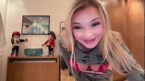 Snapshot of hannaxlovex chatting on 14, 10, 2025  FREE LIMITED online show from 14, 10, 2025
