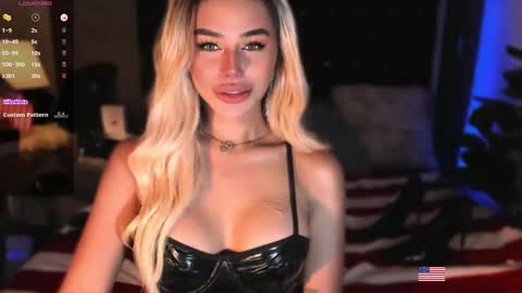 hanny113826 online show from 13, 10, 2025