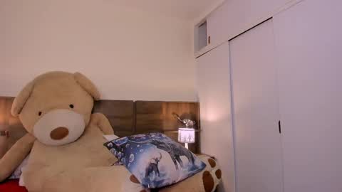 Snapshot of hanny_13 chatting on 26, 2, 2025 taylor live   online show from 26, 2, 2025