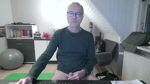 Snapshot of hanse_1 chatting on 11, 12, 2024 Hanse online show from 11, 12, 2024