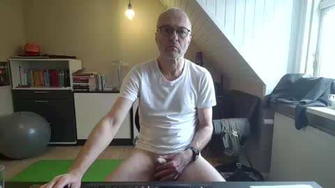 Snapshot of hanse_1 chatting on 25, 2, 2025 Hanse online show from 25, 2, 2025