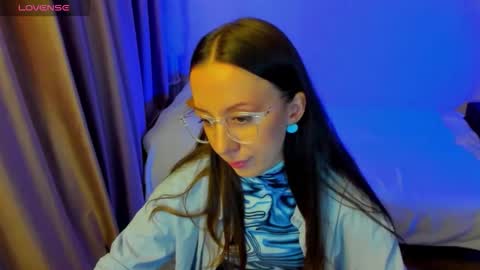 Stephanie online show from 23, 3, 2026