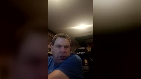 happytoshow42452 online show from 3, 8, 2026