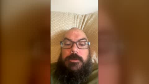 AverageEggplant online show from 2, 5, 2026