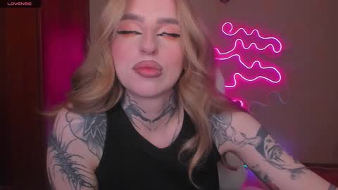 Snapshot of harley_kimm chatting on 12, 12, 2024 Julia online show from 12, 12, 2024