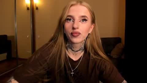 Julia online show from 17, 6, 2026