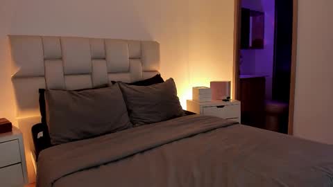     online show from 13, 2, 2026