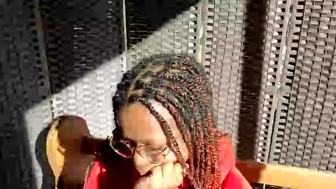 Snapshot of harmonie_marquise chatting on 12, 12, 2024 Harmonie Marquise online show from 12, 12, 2024