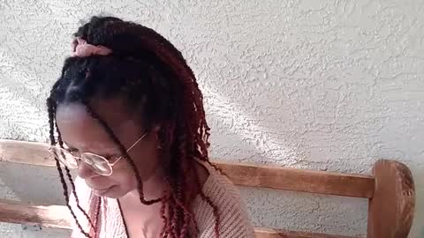 Snapshot of harmonie_marquise chatting on 13, 12, 2024 Harmonie Marquise online show from 13, 12, 2024