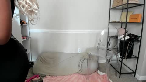 Snapshot of harmonie_marquise chatting on 29, 9, 2025 Harmonie Marquise online show from 29, 9, 2025