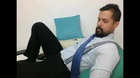 Snapshot of harry_goldenmillerx10fun chatting on 17, 1, 2025  Harry    online show from 17, 1, 2025