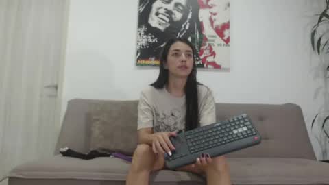 Snapshot of harrycum4you chatting on 16, 6, 2026 hannaandharri online show from 16, 6, 2026