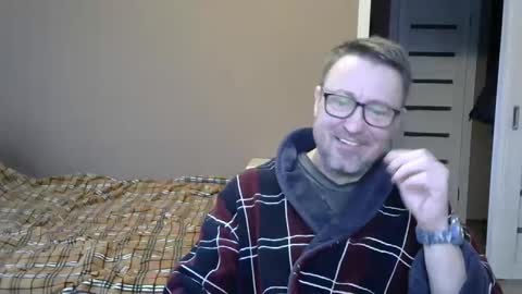 Snapshot of harrysnake chatting on 8, 12, 2024 HarrySnake online show from 8, 12, 2024