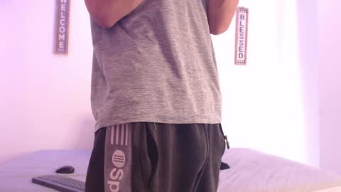 Snapshot of harrythomson1 chatting on 27, 12, 2024 harry thomson online show from 27, 12, 2024