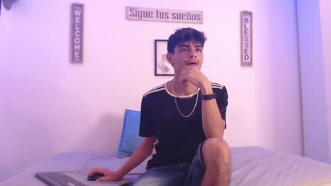 Snapshot of harrythomson1 chatting on 30, 12, 2024 harry thomson online show from 30, 12, 2024