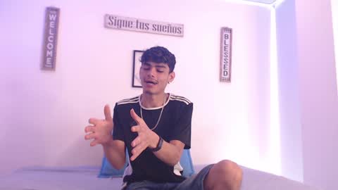 Snapshot of harrythomson1 chatting on 30, 12, 2024 harry thomson online show from 30, 12, 2024