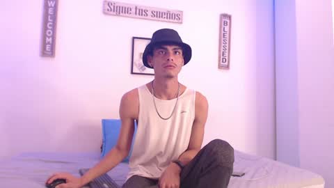 Snapshot of harrythomson1 chatting on 31, 12, 2024 harry thomson online show from 31, 12, 2024