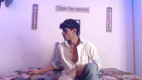 Snapshot of harrythomson1 chatting on 22, 1, 2025 harry thomson online show from 22, 1, 2025