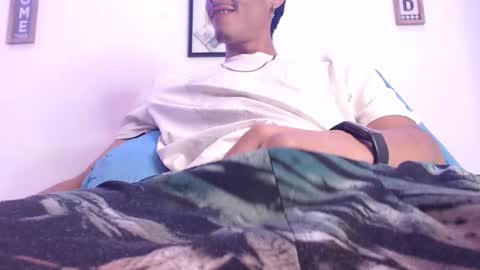 Snapshot of harrythomson1 chatting on 15, 2, 2025 harry thomson online show from 15, 2, 2025