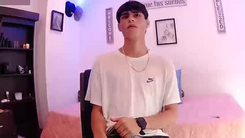 Snapshot of harrythomson1 chatting on 9, 9, 2025 harry thomson online show from 9, 9, 2025