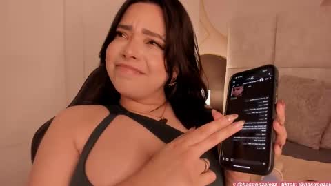 Snapshot of has_gonzalezz chatting on 11, 3, 2026 has_gonzalezz online show from 11, 3, 2026