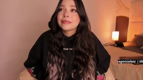 Snapshot of has_gonzalezz chatting on 11, 6, 2026 has_gonzalezz online show from 11, 6, 2026