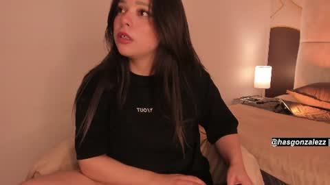 Snapshot of has_gonzalezz chatting on 29, 6, 2026 has_gonzalezz online show from 29, 6, 2026