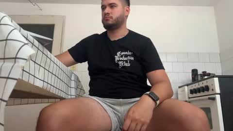 Snapshot of hasabigonev14 chatting on 7, 8, 2026 THEBIGONEV14 online show from 7, 8, 2026