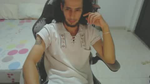 Snapshot of hasani_savala chatting on 19, 10, 2025 Hasani online show from 19, 10, 2025