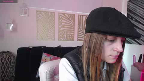 Nicole online show from 23, 1, 2025