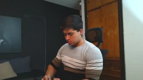hat_guy01 online show from 16, 7, 2026