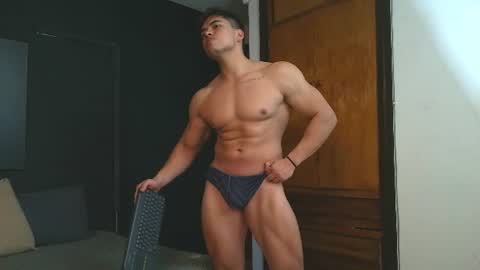 hat_guy01 online show from 27, 7, 2026