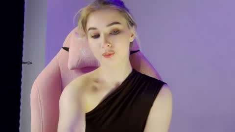 Anna online show from 7, 7, 2026