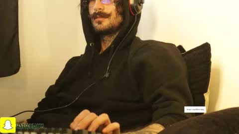 More content   2   online show from 28, 1, 2025