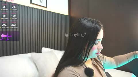 haylie  See you tonight at 8pm Colombia time online show from 28, 5, 2026