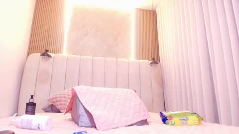 Snapshot of hazel_kataleya chatting on 12, 5, 2026 kataleya online show from 12, 5, 2026