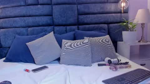 hazel_lanee online show from 16, 7, 2026