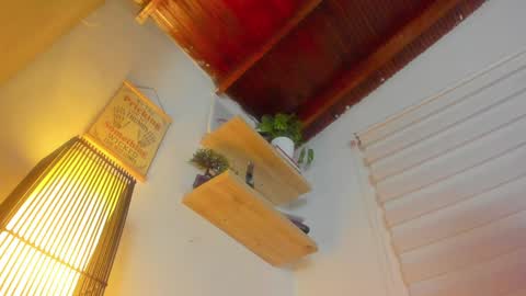 Im Hazel online show from 28, 12, 2024