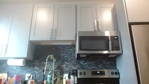 Hazel online show from 26, 2, 2025