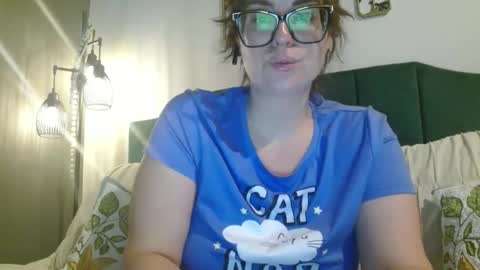 Hazel online show from 1, 4, 2026