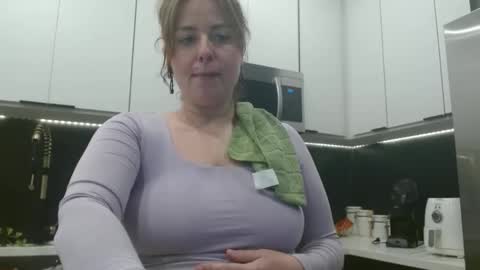 Hazel online show from 29, 4, 2026