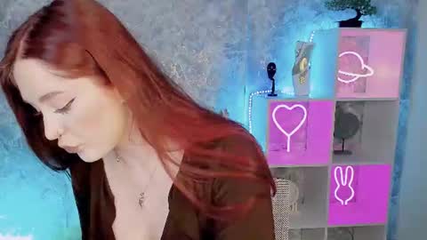 Hazel online show from 3, 8, 2026