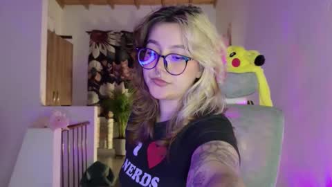 Hazel Brown online show from 8, 5, 2026