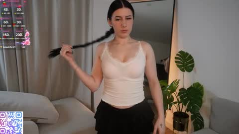 Snapshot of hazelhayees chatting on 5, 3, 2026 hazelhayees online show from 5, 3, 2026