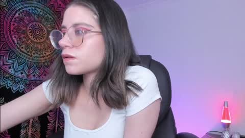 Snapshot of hazelkush00 chatting on 8, 1, 2025 HazelKush online show from 8, 1, 2025