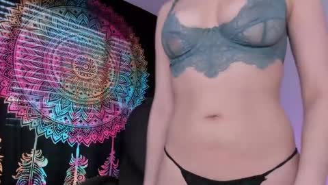 Snapshot of hazelkush00 chatting on 6, 2, 2025 HazelKush online show from 6, 2, 2025