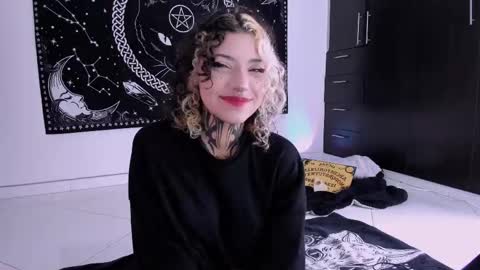 Snapshot of hazellwitch chatting on 4, 3, 2025 Hazell Witch online show from 4, 3, 2025