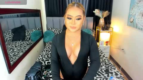 HAZEL MADONNA online show from 21, 11, 2025