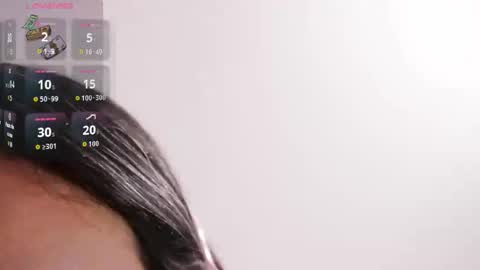 Snapshot of hearmymoans_18 chatting on 19, 11, 2025 hearmymoans_18 online show from 19, 11, 2025